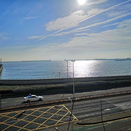Whole Flat Next To Dover Port With Parking Dış mekan fotoğraf
