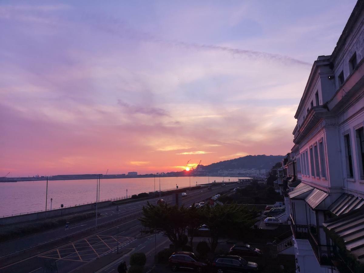 Whole Flat Next To Dover Port With Parking Dış mekan fotoğraf